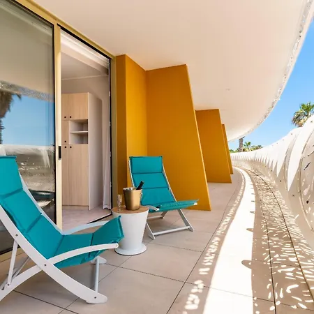 Vibes Origin - Couple Only - Rooftop - Piscine - Garage - Village Naturiste דירה אגדה