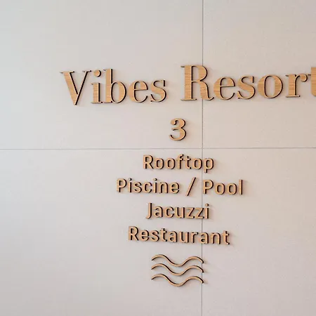 דירה Vibes Origin - Couple Only - Rooftop - Piscine - Garage - Village Naturiste אגדה