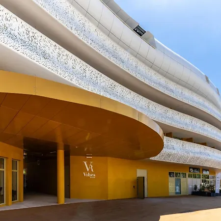 Vibes Origin - Couple Only - Rooftop - Piscine - Garage - Village Naturiste דירה